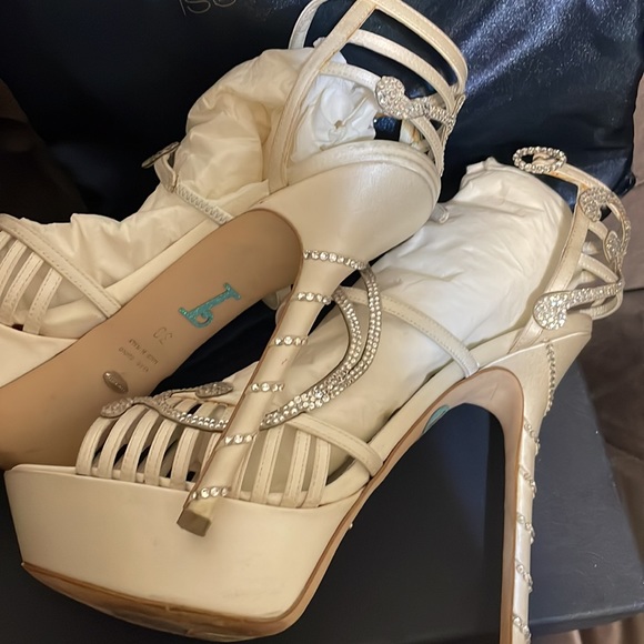 Sergio Rossi Crystal coated satin sandals/white size 38 - Picture 6 of 8